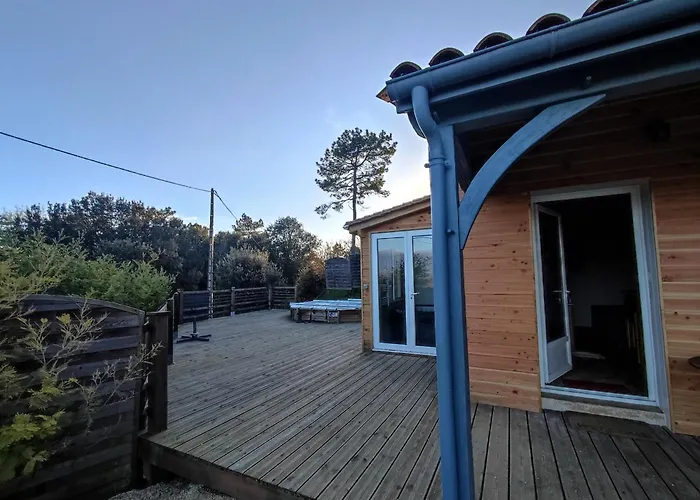 Feriehus Maison Privee Cloturee, Piscine Hors-sol Et *